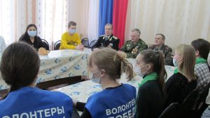 Встреча волонтеров с ветеранами  в Совете ветеранов